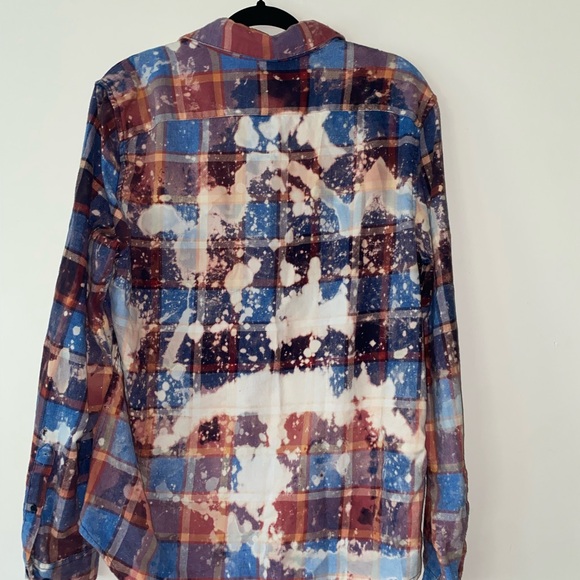 Distressed Multicolor Flannel - Picture 2 of 4
